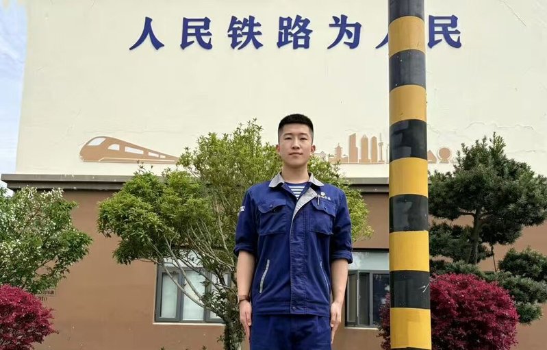 可先确认当前栏目名称